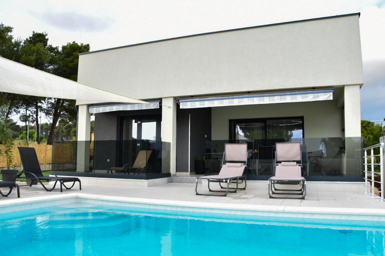 Villa Sportiva Zadar With Private Heated Pool Екстер'єр фото